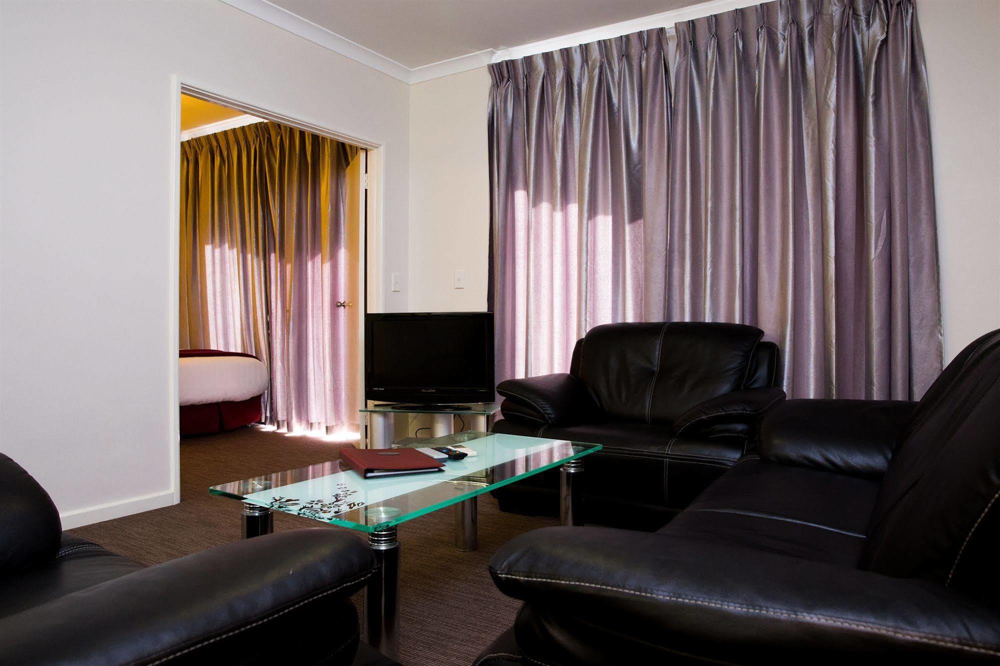 Regal Apartments Perth Exterior photo