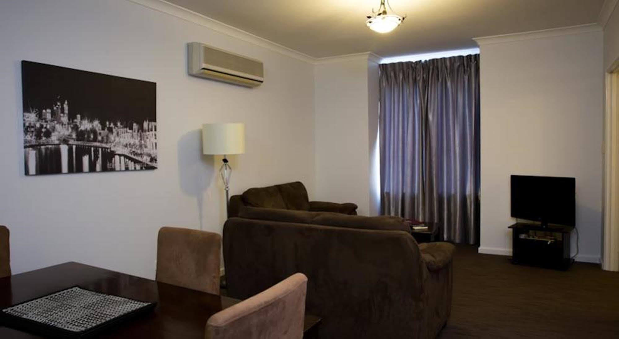 Regal Apartments Perth Exterior photo